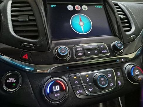 Used 2015 Chevrolet Impala LTZ FWD image 16