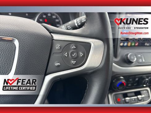 Used 2023 GMC Acadia SLT image 27