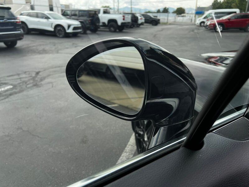 Used 2014 Porsche Panamera S RWD image 25