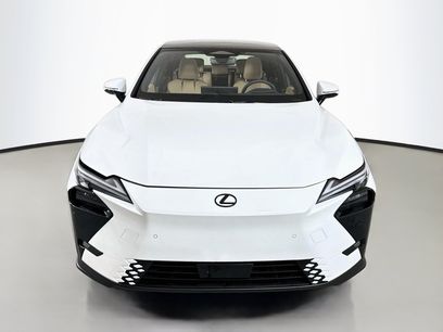 New 2026 Lexus ES 350e