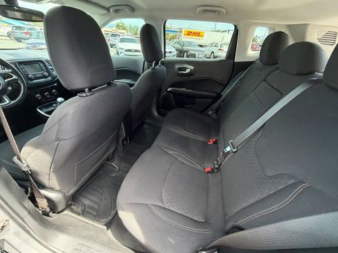 Used 2018 Jeep Compass Sport FWD image 16