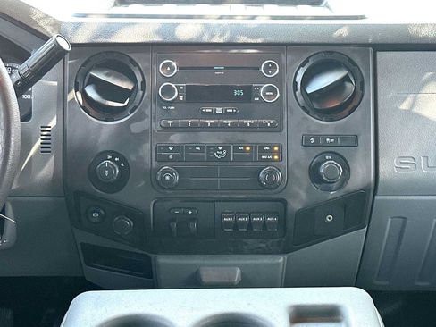 Used 2016 Ford F250 XL w/ Power Equipment Group AWD/4WD image 26