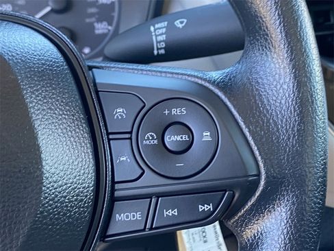 Certified 2025 Toyota Corolla LE image 26