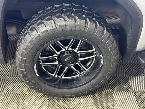 Used 2019 GMC Sierra 1500 SLT w/ SLT Premium Plus Package image 10