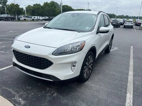 Used 2020 Ford Escape Titanium AWD/4WD image 2