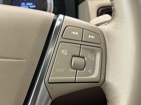 Used 2013 Volvo XC70 T6 image 22