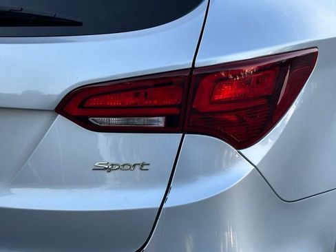 Used 2018 Hyundai Santa Fe Sport w/ 2.4L Tech Package 04 FWD image 14