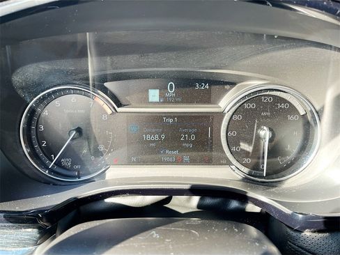 Certified 2025 Cadillac XT5 Premium Luxury image 11