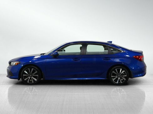 Used 2022 Honda Civic EX image 2