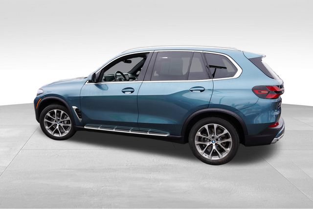 Used 2026 BMW X5 xDrive40i AWD/4WD image 9
