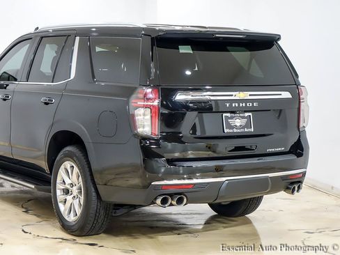 Used 2021 Chevrolet Tahoe Premier w/ Premium Package AWD/4WD image 9