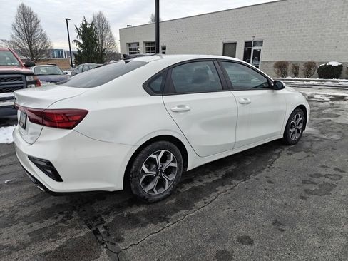 Used 2019 Kia Forte LXS image 2