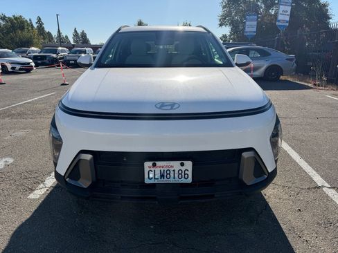 Used 2024 Hyundai Kona SEL AWD/4WD image 8