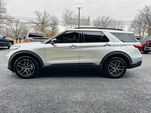Used 2020 Ford Explorer ST w/ Premium Technology Package image 6