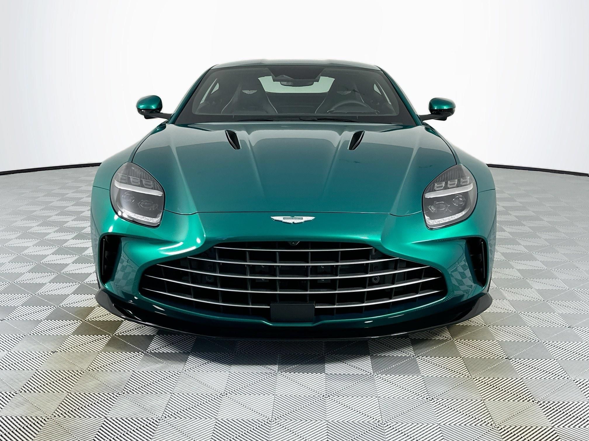New 2026 Aston Martin V8 Vantage S RWD image 2