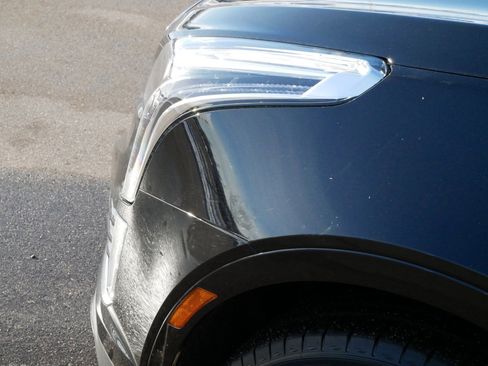 Certified 2024 Cadillac XT5 Sportv w/ LPO, Floor Liner Package image 16