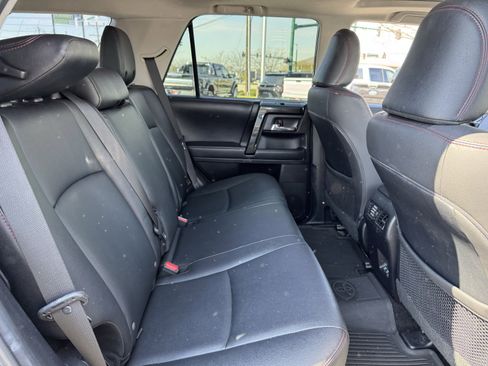Used 2020 Toyota 4Runner Venture w/ Moonroof Package image 18