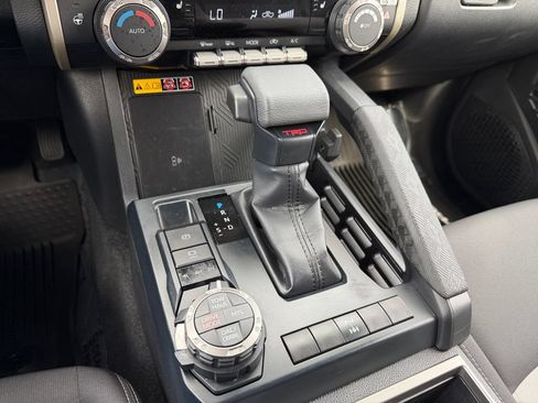 Certified 2025 Toyota Tacoma TRD Off-Road w/ TRD Off Road Upgrade Package AWD/4WD image 28