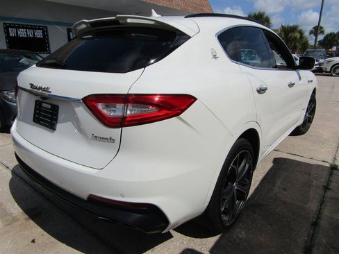 Used 2019 Maserati Levante GranSport AWD/4WD image 4