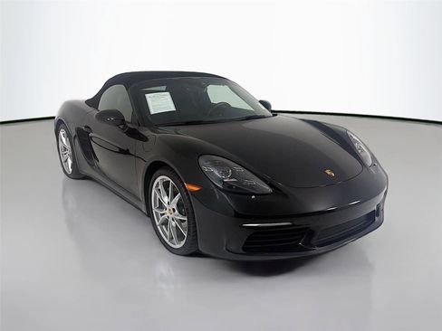 Used 2021 Porsche 718 Boxster RWD image 27