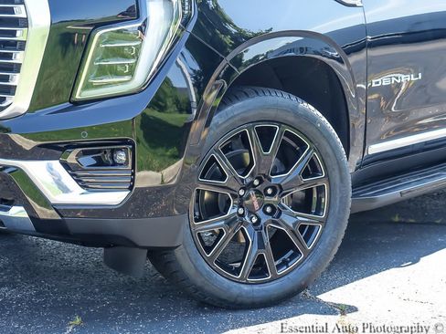 Certified 2025 GMC Yukon XL Denali AWD/4WD image 5