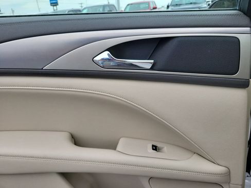 Used 2019 Lincoln MKZ Premiere AWD/4WD image 15