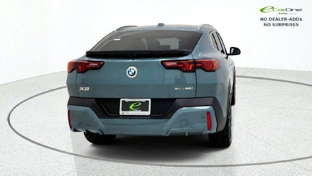 Used 2026 BMW X2 xDrive28i AWD/4WD image 7