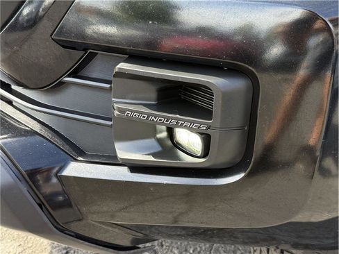 Used 2018 Toyota Tacoma TRD Pro AWD/4WD image 21