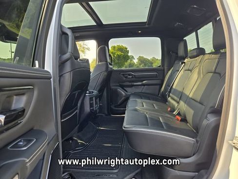 Used 2022 RAM 1500 Limited AWD/4WD image 11
