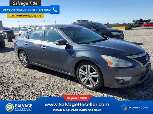 Used 2013 Nissan Altima 3.5 SL w/ Technology Pkg FWD image 5