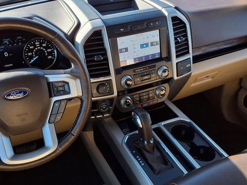 Used 2020 Ford F150 Lariat w/ Equipment Group 502A Luxury image 3