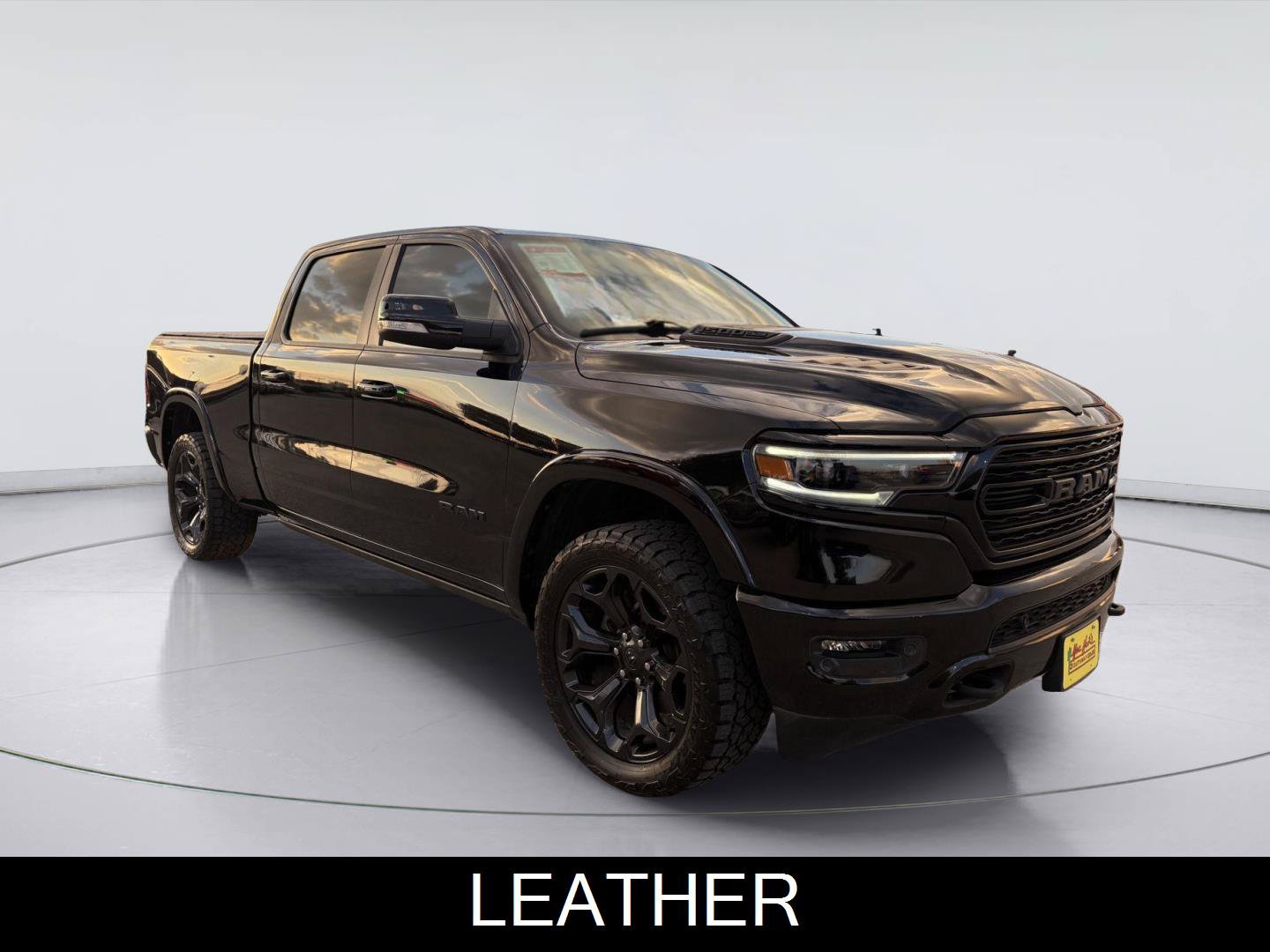 Used 2022 RAM 1500 Limited RWD image 1