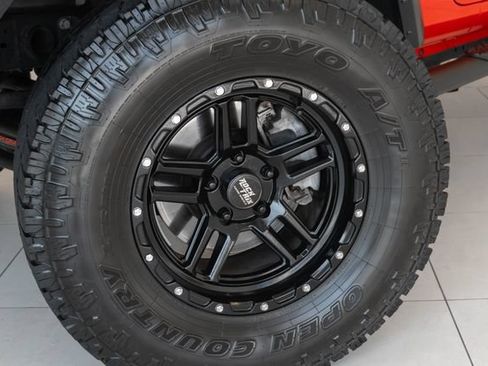Used 2018 Jeep Wrangler Sport AWD/4WD image 2