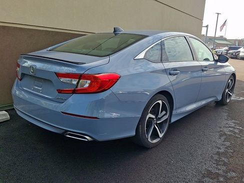Used 2022 Honda Accord Sport image 2