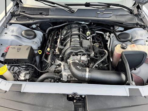 Used 2021 Dodge Challenger R/T w/ Driver Convenience Group RWD image 9