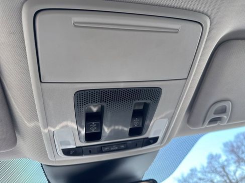 Used 2024 Honda Pilot Touring image 40