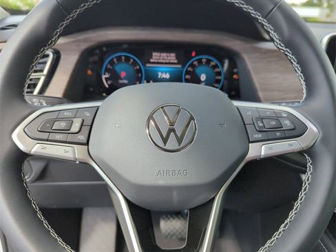 New 2026 Volkswagen Atlas SEL image 41