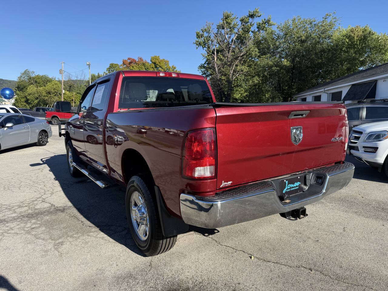 Used 2014 RAM 2500 Tradesman w/ Chrome Appearance Group AWD/4WD image 9