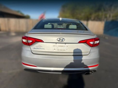 Used 2015 Hyundai Sonata SE image 6