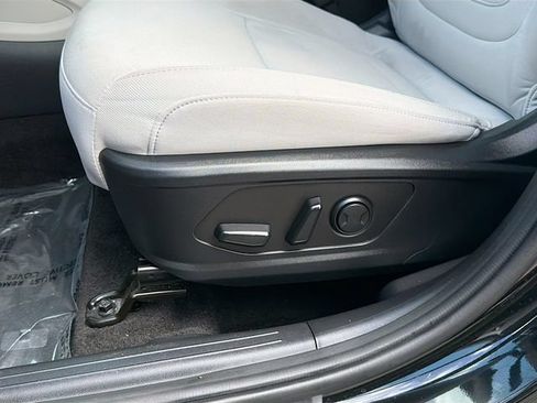 Certified 2025 Hyundai Tucson SEL FWD image 19