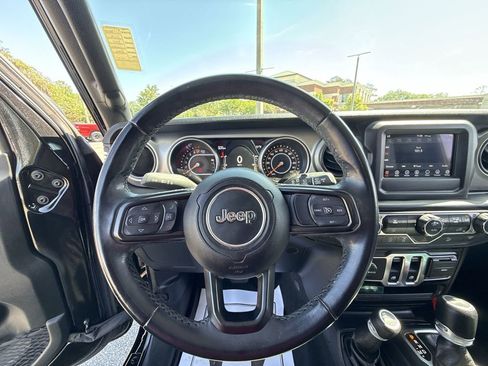 Used 2020 Jeep Wrangler Sport image 11