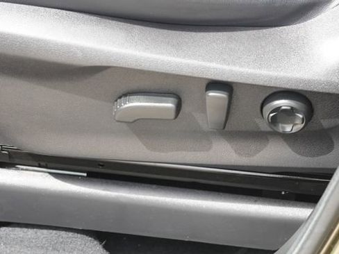 Used 2023 Subaru Ascent Limited AWD/4WD image 20