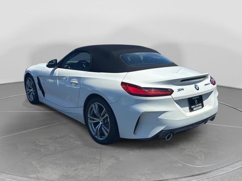 Certified 2023 BMW Z4 sDrive30i w/ Convenience Package RWD image 8