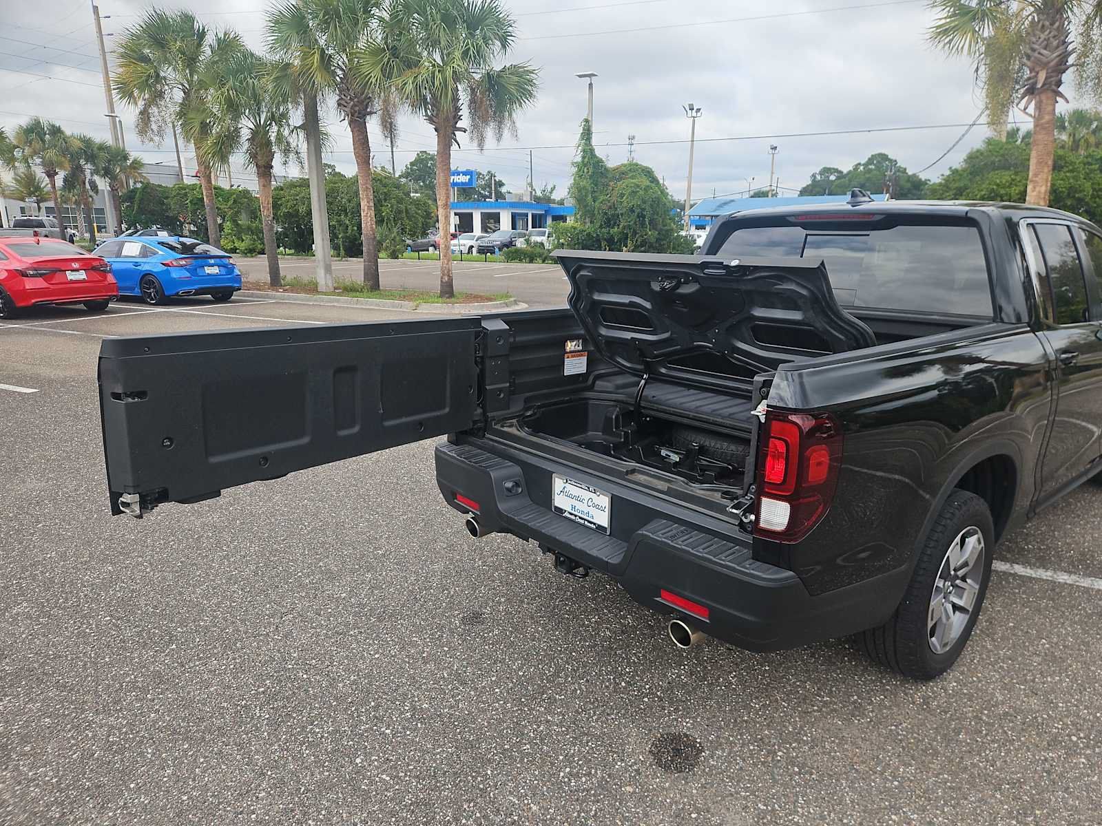 Certified 2024 Honda Ridgeline RTL image 21