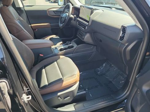 Certified 2025 Ford Bronco Sport Outer Banks w/ Outer Banks Tech Package+ AWD/4WD image 19