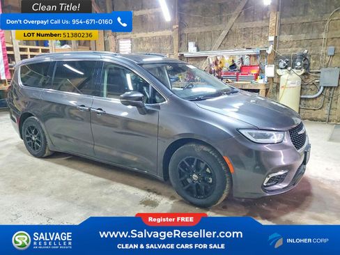 Used 2022 Chrysler Pacifica Touring-L FWD image 5