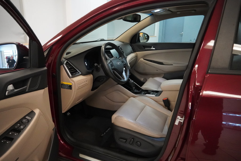 Used 2017 Hyundai Tucson Limited w/ Limited Ultimate Package 03 AWD/4WD image 12