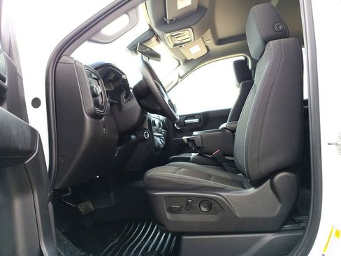 Used 2024 Chevrolet Silverado 1500 Custom w/ Turbomax Blackout Package image 20