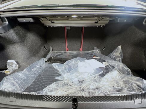 New 2025 BMW 530i xDrive image 28