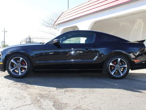 Used 2014 Ford Mustang Coupe w/ Equipment Group 102A image 7